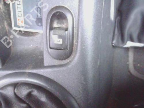 Used Right front window switch Right front window switch CITROËN C2 (JM_) 1.4 HDi (68 hp) 32471165 32471165