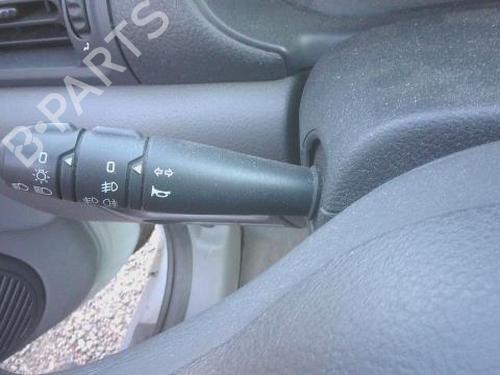 Schalter für RENAULT CLIO II (BB_, CB_) 1.4 16V (B/CB0P, BB13) (98 hp) 29299681