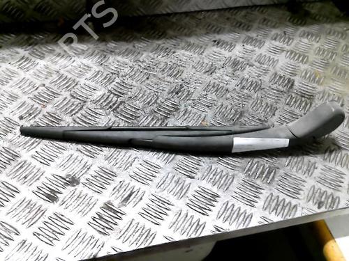 Used Rear windshield wiper arm RENAULT CLIO III (BR0/1, CR0/1) 1.5 dCi (BR17, CR17) (86 hp) 20994226