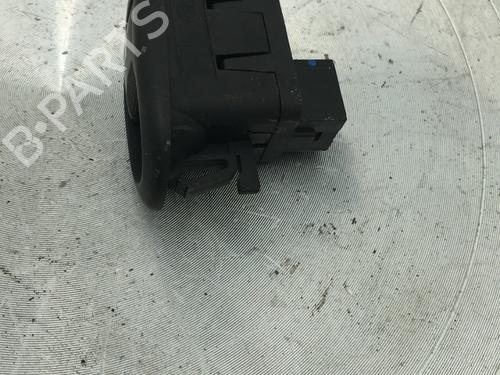 Used Right front window switch Right front window switch CITROËN C2 (JM_) 1.1 (60 hp) 31660900 31660900