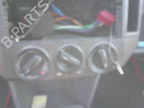 Commande Chauffage VW POLO IV (9N_, 9A_) 1.4 TDI (70 hp) 28422403