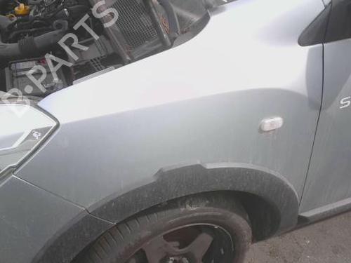 Used Left front fenders Left front fenders 39458919 39458919