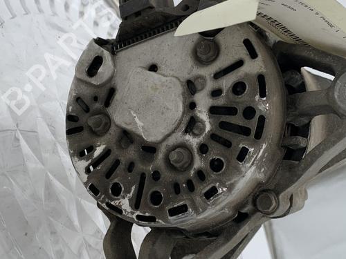 Used Alternator FORD FIESTA V (JH_, JD_) 1.4 TDCi (68 hp) 27927307