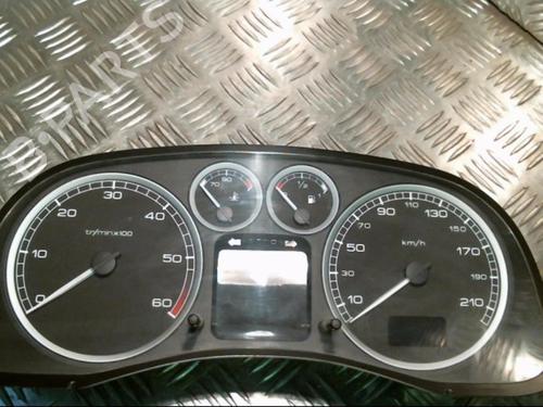 Used Instrument cluster PEUGEOT 307 (3A/C) 2.0 HDi 110 (107 hp) 21001102