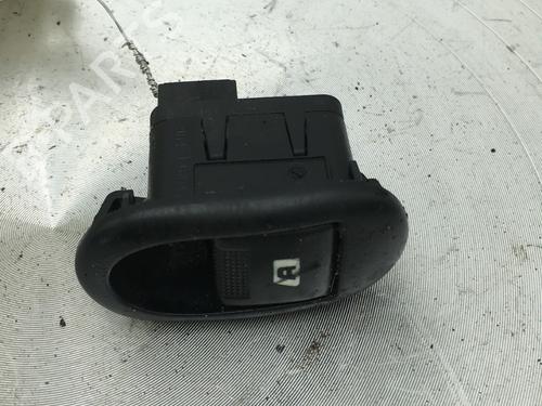 Used Right front window switch CITROËN C3 I (FC_, FN_) 1.4 i (73 hp) 27981027