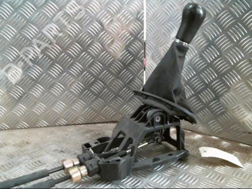Used Gear lever TOYOTA COROLLA (_E12_) 2.0 D-4D (CDE120R, CDE120L_) (110 hp) 22035986