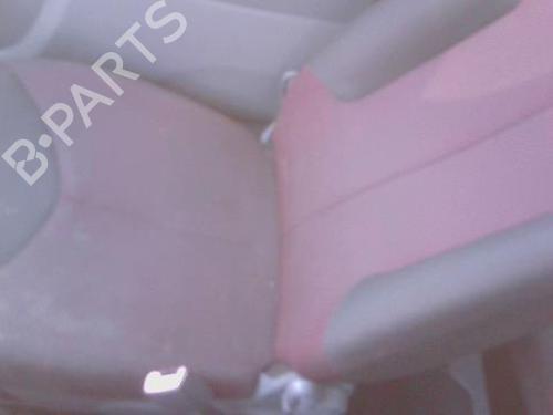 Sæde højre fortil TOYOTA AYGO (_B1_) 1.0 (KGB10_, KGB10R) (68 hp) 32315269