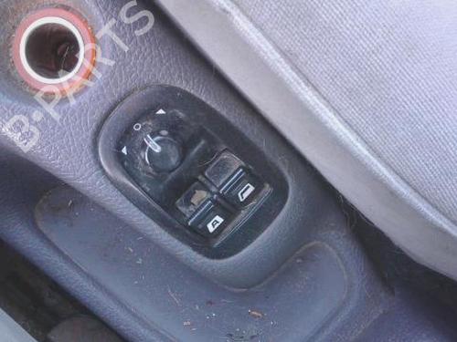 Used Switch Switch PEUGEOT 206 Hatchback (2A/C) 1.6 16V (109 hp) 32528515 32528515