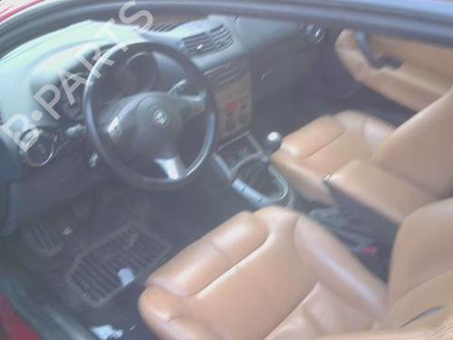 Brugte ALFA ROMEO GT (937_) 1.9 JTD (937CXN1B) 4638685