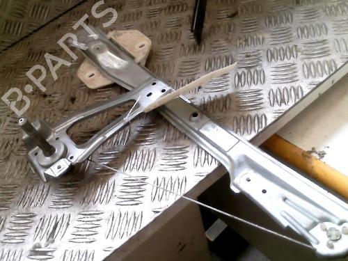 Rudehejsemekanisme Højre bagtil RENAULT CLIO II (BB_, CB_) 1.2 16V (BB05, BB0W, BB11, BB27, BB2T, BB2U, BB2V, CB05,... (75 hp) 20994155