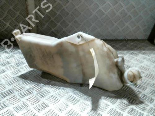 Used Windscreen washer tank PEUGEOT 206 Hatchback (2A/C) 1.4 i (75 hp) 20988326