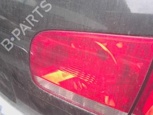 Feu de coffre droit Feu de coffre droit VW TOUAREG (7LA, 7L6, 7L7) 2.5 R5 TDI (174 hp) 34412048 34412048