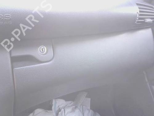 Used Glove box Glove box 39083474 39083474