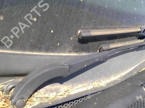 Used Front windshield wiper arm MERCEDES-BENZ B-CLASS Sports Tourer (W245) B 180 CDI (245.207) (109 hp) 26289762