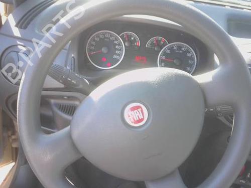 Used Steering wheel FIAT PUNTO (188_) 1.2 60 (188.030, .050, .130, .150, .230, .250) (60 hp) 28451145
