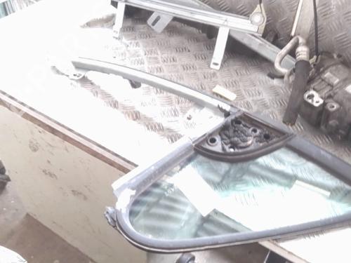 front-right-quarter-glass-peugeot-307-cc-3b-2003-2004-2005-2006-2007-2008-2009-29567578 main image