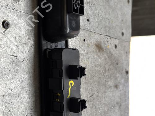 Switch PEUGEOT 307 (3A/C) 1.6 HDi 110 | BP27233837I30 - Image 3