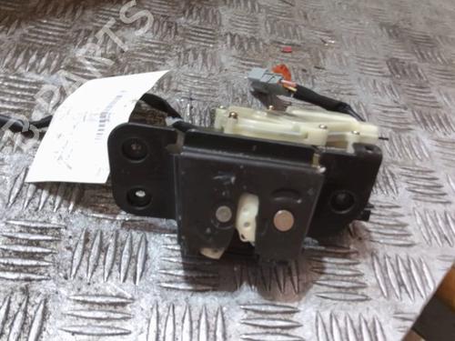 switch-honda-civic-vii-hatchback-eu-ep-ev-2000-2001-2002-2003-2004-2005-2006-24402983 main image