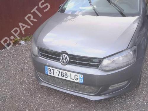 Brugte VW POLO V (6R1, 6C1) 1.2 TDI (75 hp) 4403234