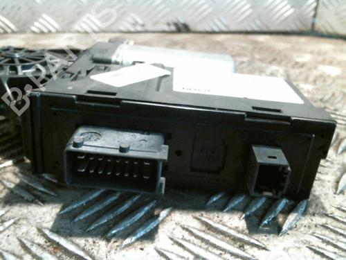 Used Right front window motor Right front window motor PEUGEOT 307 Break (3E) 2.0 HDI 110 (107 hp) 20998588 20998588