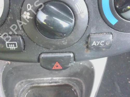 Used Warning switch NISSAN MICRA III (K12) 1.2 16V (65 hp) 30700084
