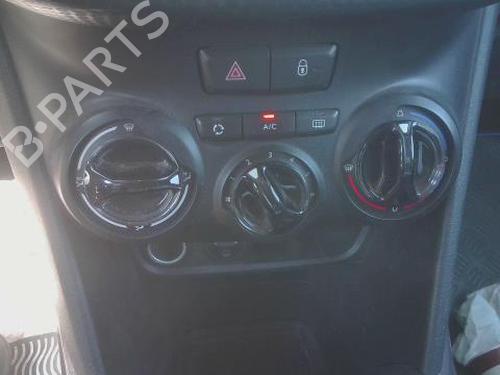 Used Climate control Climate control 38424745 38424745
