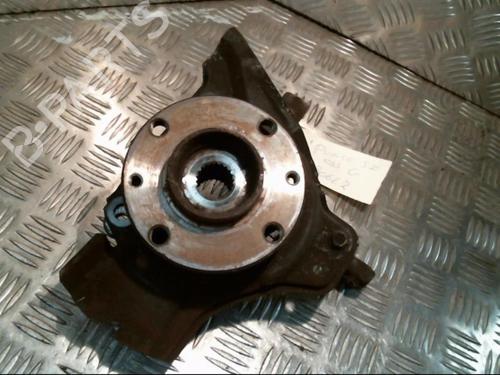 Used Left front steering knuckle FIAT PUNTO (176_) 60 1.2 (58 hp) 22070972