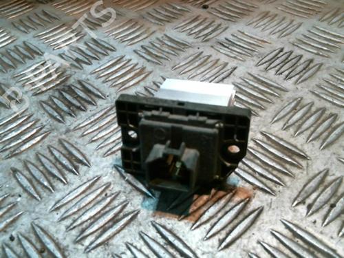 Used Heater resistor KIA SPORTAGE IV (QL, QLE) 1.7 CRDi (141 hp) 20992544