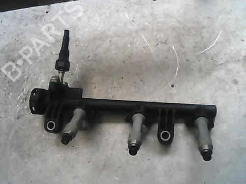 Used Injection rail TOYOTA YARIS (_P9_) 1.0 VVT-i (KSP90_, KSP90R) (69 hp) 20996881