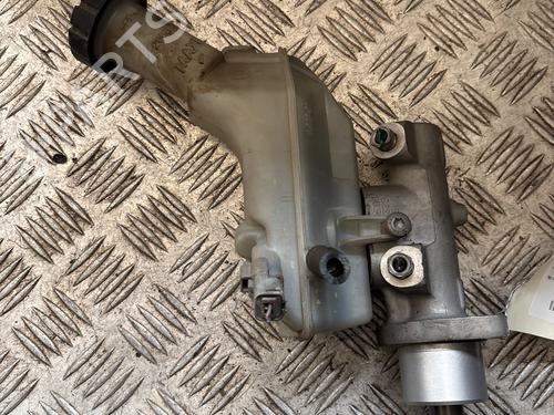 Hovedbremsecylinder Hovedbremsecylinder 38091579 38091579