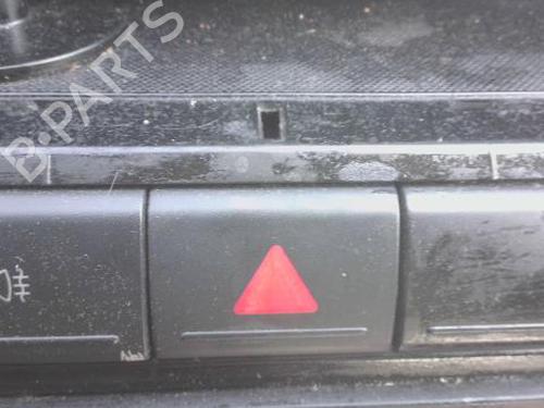 Advarselsbryter Advarselsbryter VW FOX Hatchback (5Z1, 5Z3, 5Z4) 1.2 (55 hp) 36240441 36240441