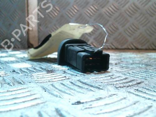 Used Warning switch Warning switch RENAULT SCÉNIC I MPV (JA0/1_, FA0_) 1.9 dCi (JA05, JA1F) (102 hp) 20988296 20988296