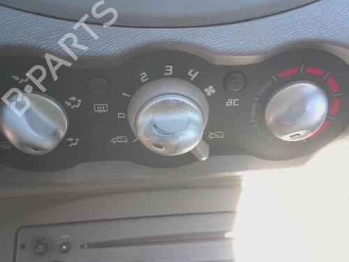 Used Climate control RENAULT TWINGO II (CN0_) 1.5 dCi (CN0E) (64 hp) 29149156
