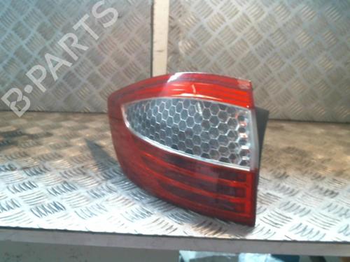 Used Left taillight Left taillight FORD MONDEO IV Turnier (BA7) 1.8 TDCi (125 hp) 22040084 22040084