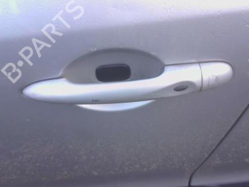 Used Front left exterior door handle RENAULT MEGANE III Grandtour (KZ0/1) 1.9 dCi (KZ0J, KZ0N, KZ1S) (131 hp) 31024365