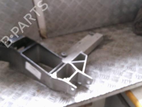 Used Left headlight support Left headlight support BMW X3 (F25) xDrive 20 d (190 hp) 23800557 23800557