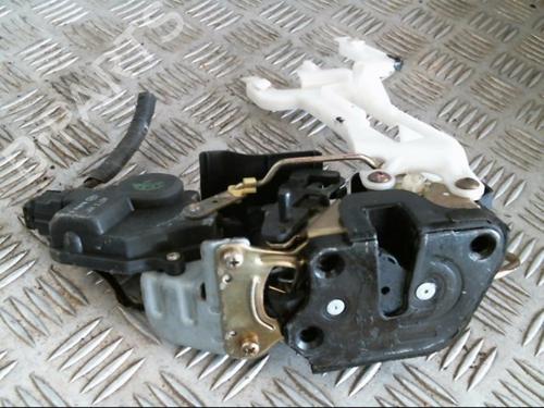 Rear right lock HYUNDAI SANTA FÉ I (SM) 2.0 CRDi 4x4 | BP21000565C99 