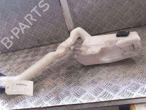 Used Windscreen washer tank VW FOX Hatchback (5Z1, 5Z3, 5Z4) 1.4 TDI (70 hp) 26000144