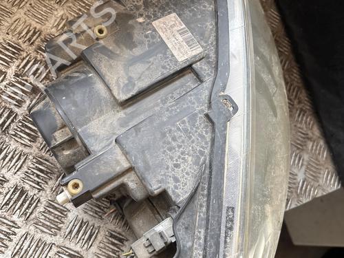 Used Right headlight Right headlight PEUGEOT 807 (EB_) 2.0 HDi (120 hp) 34167577 34167577