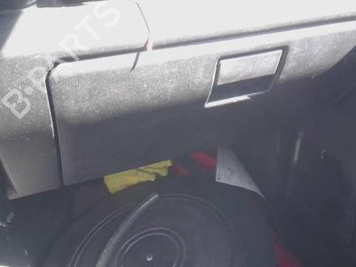 Used Glove box SUZUKI JIMNY Closed Off-Road Vehicle (A6G) 1.5 AllGrip (JB74W) (102 hp) 27698243