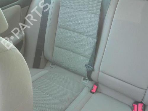 Używane Kanapa tylna VW GOLF VI (5K1) 1.6 TDI (105 hp) 27929842