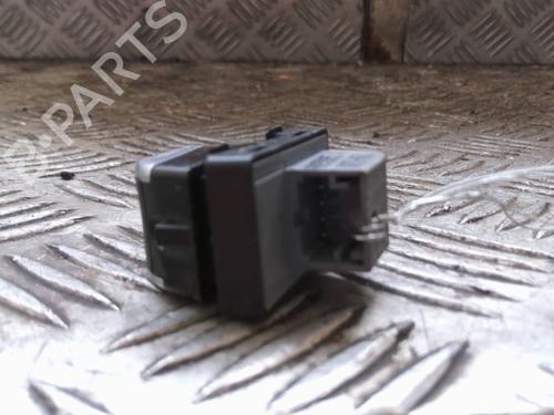 Used Right front window switch Right front window switch AUDI Q3 (8UB, 8UG) 1.4 TSI (150 hp) 22416197 22416197
