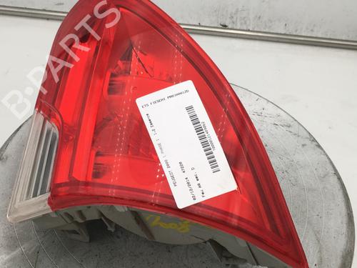 Used Right tailgate light Right tailgate light PEUGEOT 2008 I (CU_) 1.2 VTi (82 hp) 32368387 32368387
