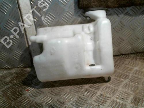 Used Windscreen washer tank RENAULT TWINGO I (C06_) 1.2 16V (C06C, C06D, C06K) (75 hp) 20988742