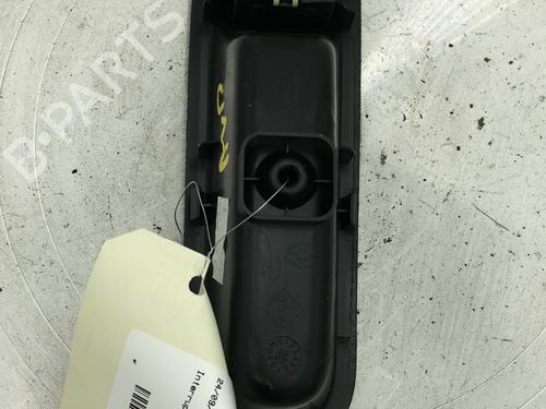 Used Right front window switch Right front window switch RENAULT TWINGO III (BCM_, BCA_) 1.0 SCe 70 (BCMB) (69 hp) 31170668 31170668