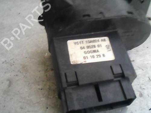 Used Headlight switch Headlight switch FORD TRANSIT Van (FA_ _) 2.0 DI (FAE_, FAF_, FAG_) (100 hp) 22037038 22037038