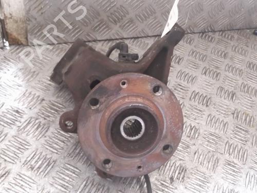 Used Left front steering knuckle PEUGEOT 206 Hatchback (2A/C) 1.4 i (75 hp) 28539504