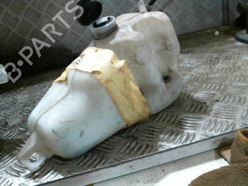 Used Windscreen washer tank OPEL CORSA B (S93) 1.4 i (F08, F68, M68) (60 hp) 22042633