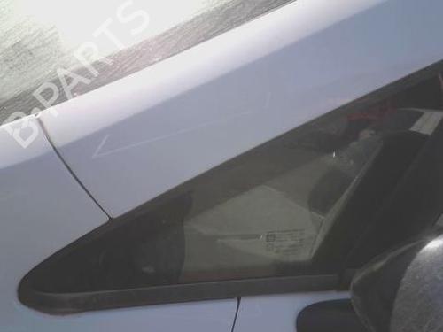 front-left-quarter-glass-opel-corsa-e-x15-2014-39214413 main image