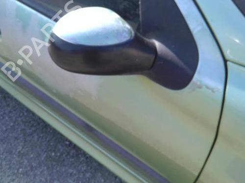 Used Right mirror PEUGEOT 206 Hatchback (2A/C) 1.6 i (89 hp) 27172585